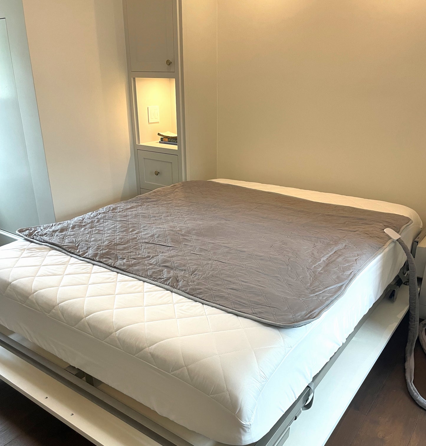 Cold Flash Sleep Cooling System: Powerful Compressor Refrigeration with a Cotton and a PVC Mattress Pad (Out of Stock as of April 2025, We will order more as soon as Tariff situation resolves or at least stabilizes)